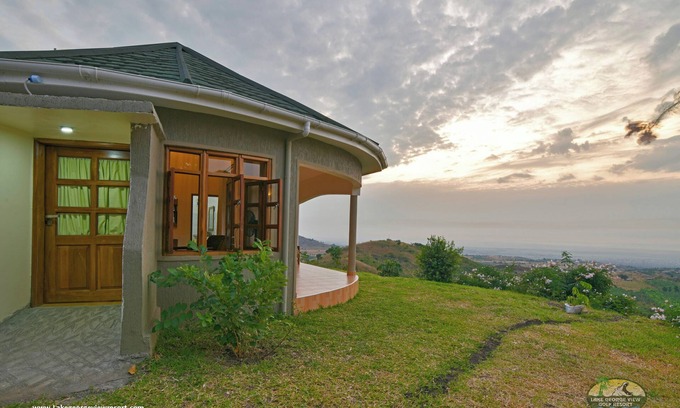 Kasese Cabin | Lake George View Resort