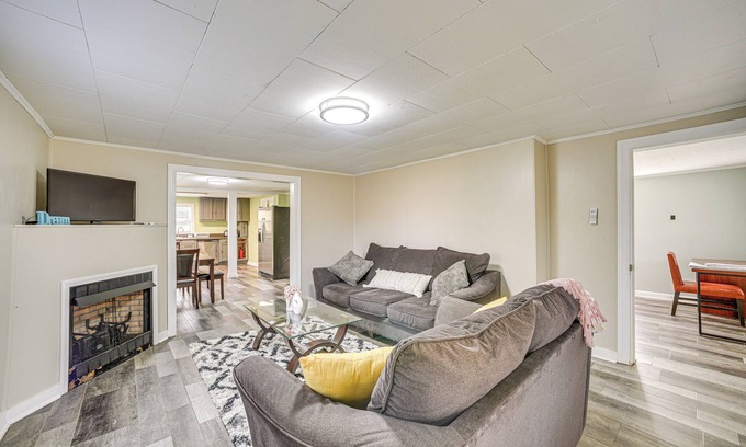 Guntersville House | Lake Guntersville Home: 1 Mi to Boat Ramp!