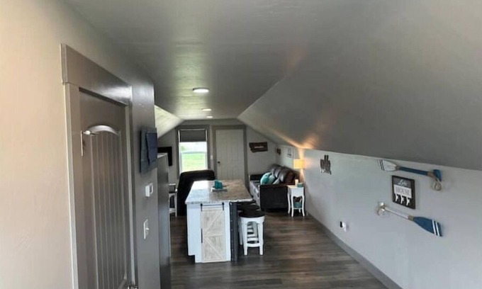 Helena Apartment | Lake Hauser Hideaway Helena