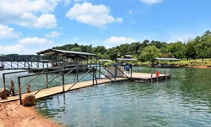 Reed Creek House | Lake Haven Retreat