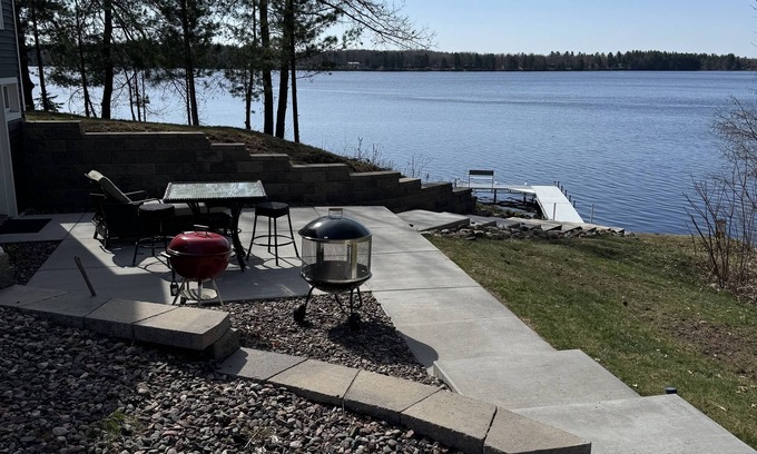 Holcombe Cabin | Lake Holcombe Lakehouse + Party Shed