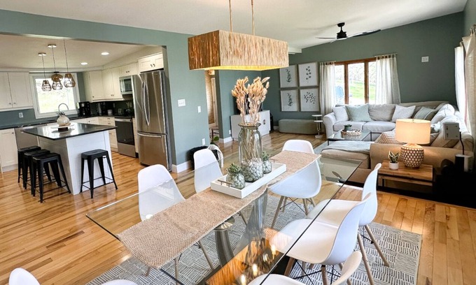 Detroit Lakes House | Lake Home on Deadshot Bay of Detroit Lake - Huge deck, hot tub, outdoor TV, fire