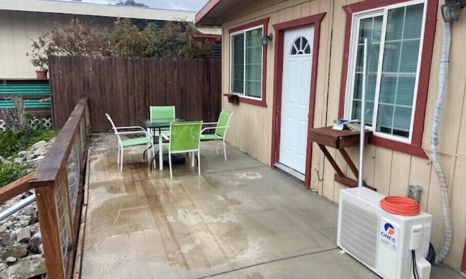 Clear Lake House | Lake house bungalow!