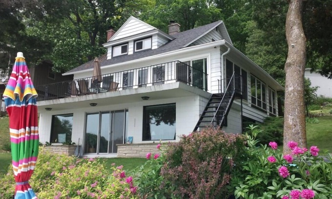 Plymouth Cottage | Lake House - Great stay for Road America and Kohler golf