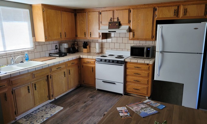 Lake Isabella Apartment | Lake Isabella 2 bedroom with Cabin Feel