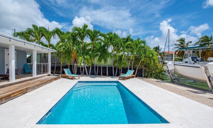 Summerland Key House | Lake It Easy: Relax in This Beautiful 3BR Canal Front Home on Summerland Key, Dockage & Dog-Friendly