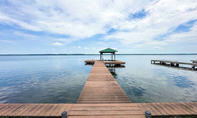 Geneva Cottage | Lake It Easy