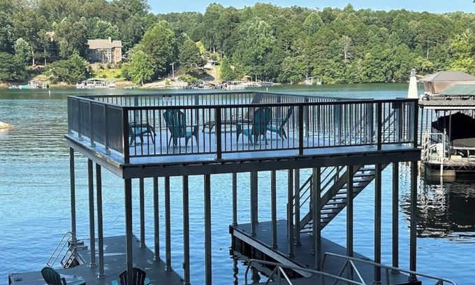 West Union House | Lake Keowee Waterfront Family-Friendly Home