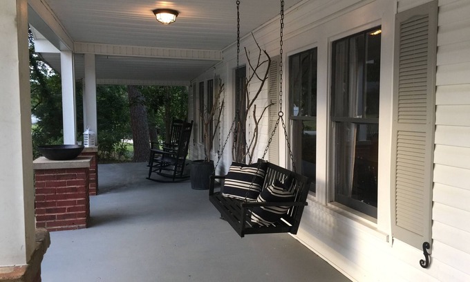 Gainesville House | Lake Lanier, Fire Pit, Fishing, Boating, Short Walk To Lake, Bring Your Boat!