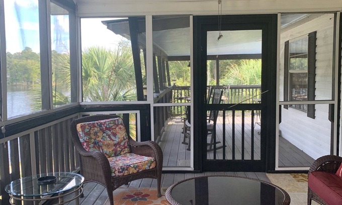Manning House | Lake Life on Church Branch