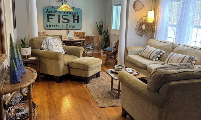 Muskegon House | Lake Mich Beaches Peaceful Retreat Fish Hike Duck Lake Disc Golf Fire Pit