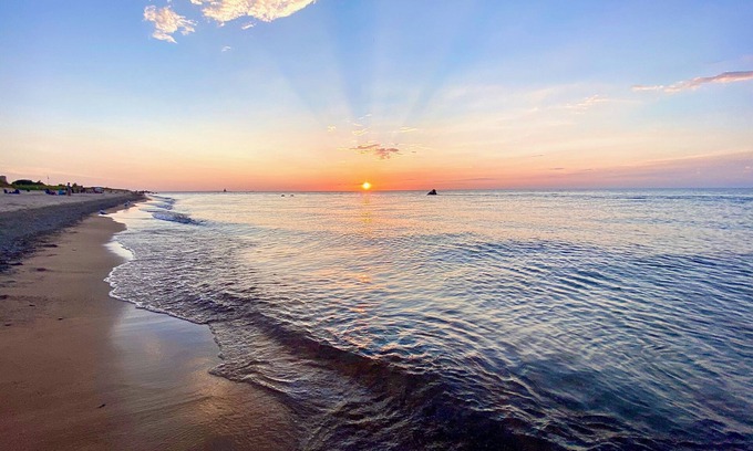Michigan City Cottage | Lake Michigan Beach Cottage for 10