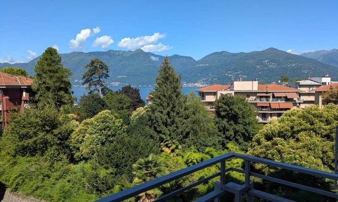 Luino Apartment | Lake & Montains View Studio, 1 Hour from Stresa with Free Parking