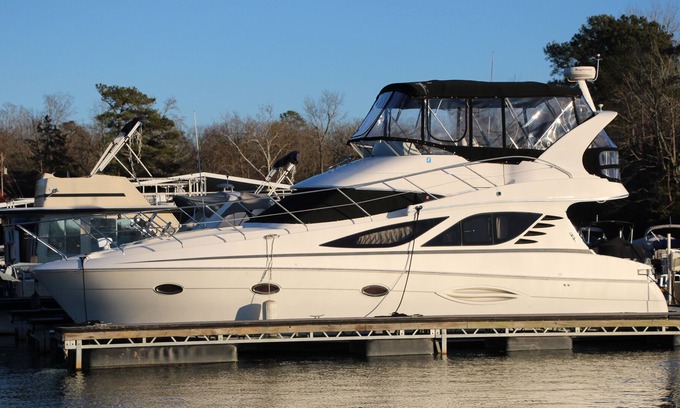 Lake Murray of Richland Boat Rental | Lake Murray Luxury Yacht Staycation