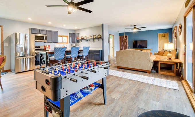 Fair Haven Cottage | Lake Ontario Vacation Rental - Walk to Beach!