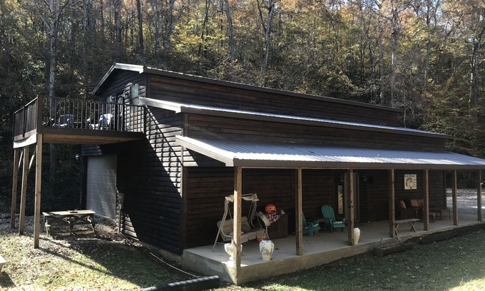 Iuka House | Lake Retreat/Iuka Ms JP Coleman State Park sleeps 10