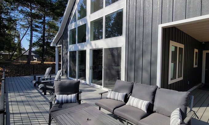 Nekoosa House | Lake Sherwood Chalet, Near Sand Valley