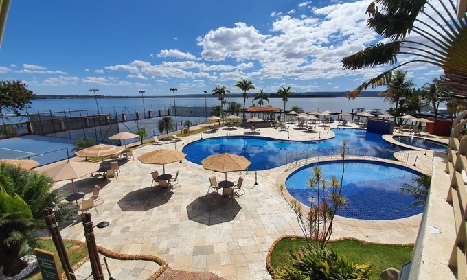 Smin Hotel | Lake Side Too