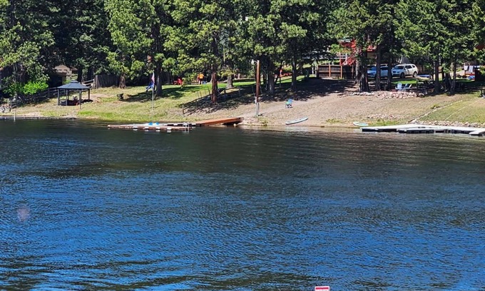 Seeley Lake House | Lake side Trailer home with WiFi in Seeley Lake & Shared Dock Access!
