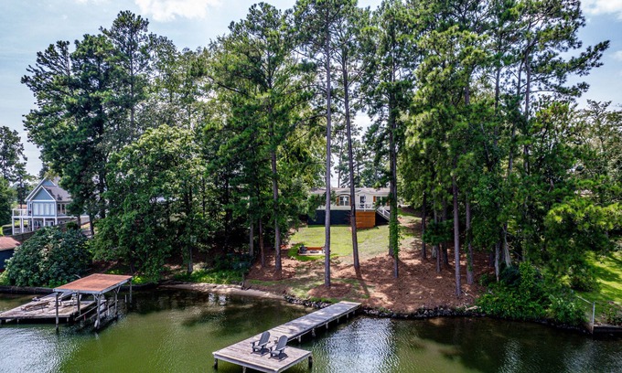 Milledgeville House | Lake Sinclair Getaway