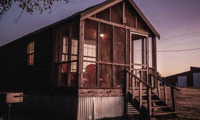 Mead Cabin | Lake Texoma Cedar Cabin - The Birds Nest