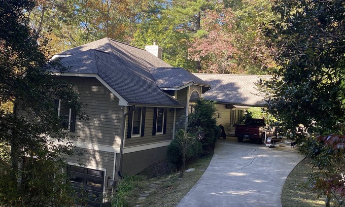 Lake Toxaway House | Lake Toxaway Estates/Walk to Marina!