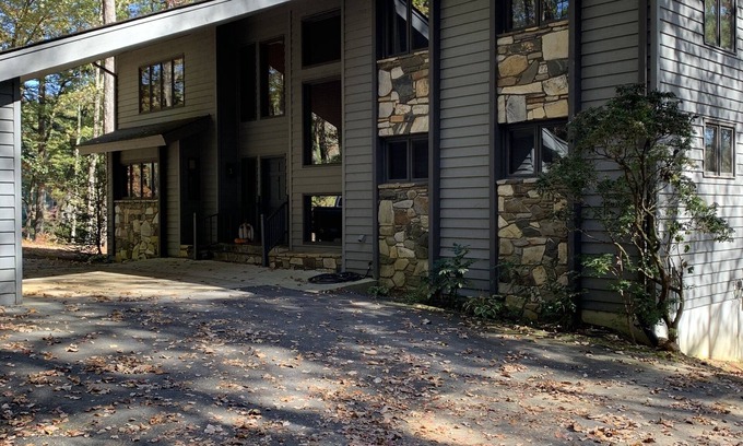 Lake Toxaway House | Lake Toxaway Lake Front - Great for Families