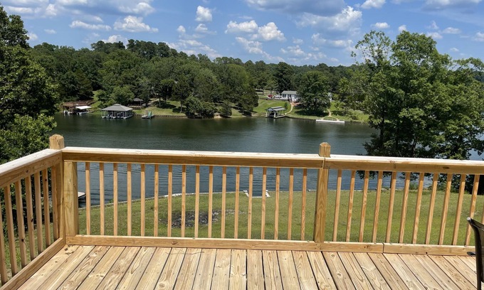 Northport House | Lake Tuscaloosa Getaway Home Newly Remodeled