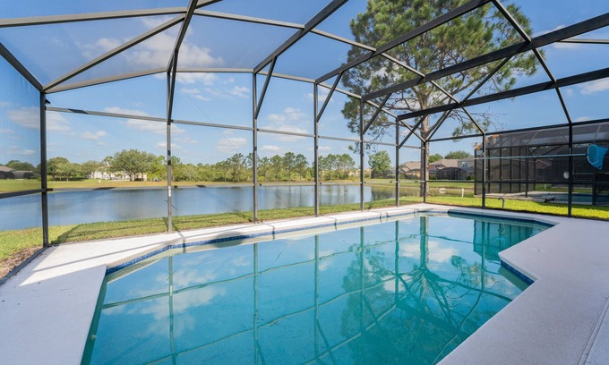 Silver Creek House | Lake View! Amazing Sunsets w/West Facing Pool