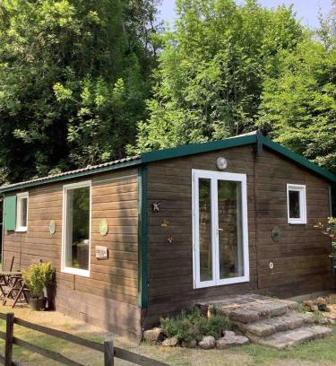 Faux-la-Montagne House | Lake View Cabin