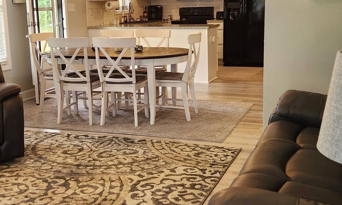 Olivia House | Lake View haven