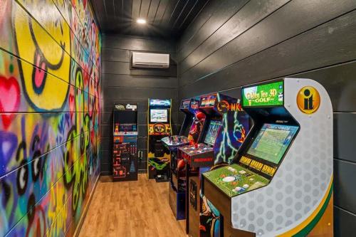 Sevierville House | Lake View Serenity - Indoor Pool - Arcade - Lake
