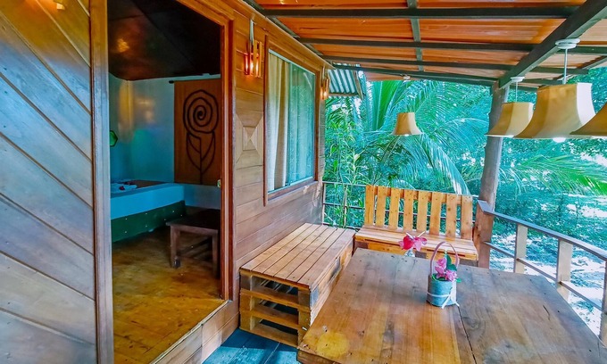 Sigiriya House | Lake View Tree House
