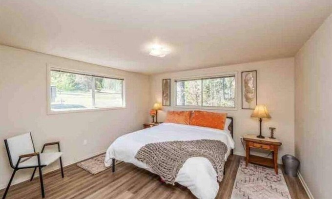 Somers House | Lake Views!-Minutes to public access-Somers, MT