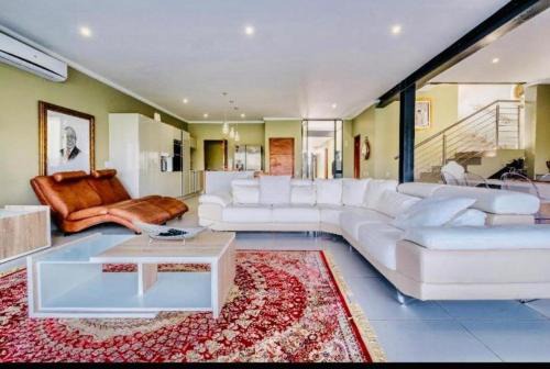 Hartbeespoort Villa | Lake Villa Hartebees