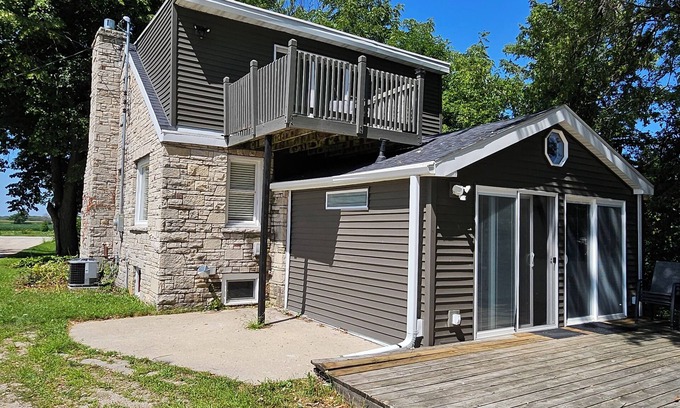Fond du Lac House | Lake Winnebago lakefront rental