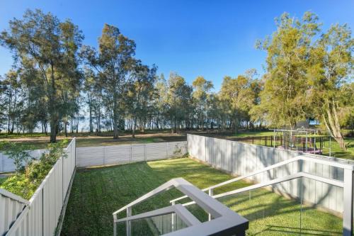 Berkeley Vale House | Lakedge Home