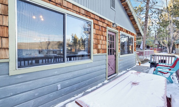 Big Bear Lake Hotel | Lakefront #110