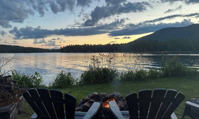 Denmark House | Lakefront 3-bedroom, 2-bath house on Moose Pond in Denmark Maine with AC, WiFi