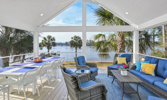 Chapin House | Lakefront 4BR/3BA – Private Dock, Boat Ramp, Kayaks & Large Screened-in Porch