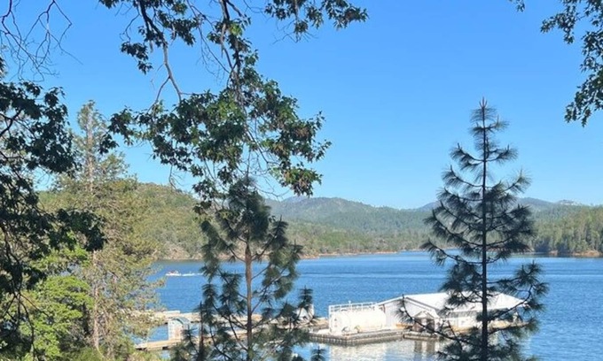 Lakehead House | Lakefront, 50 Guests, Paradise Estates, Reunions - , Weddings, Work Retreats