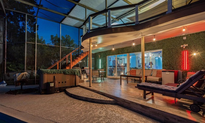 Southwest Orlando House | Lakefront 5BR Retreat | Pool, Hot Tub & Lake Views