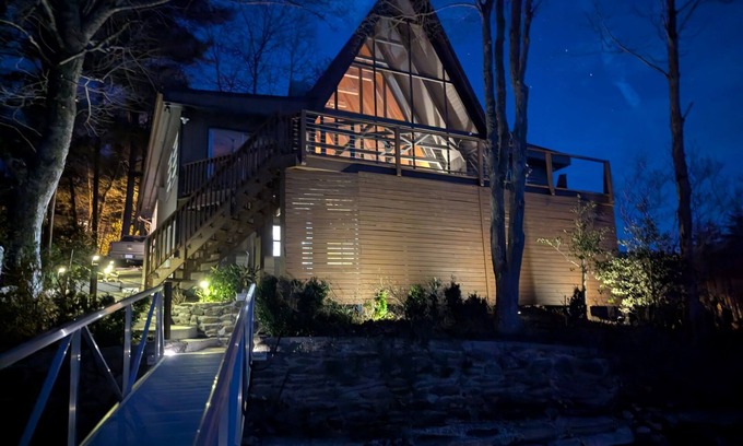 Santeetlah House | Lakefront A-Frame on a Point, Dog-Friendly
