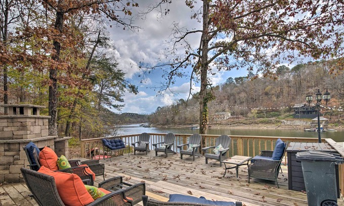 Arley House | Lakefront Arley Retreat w/ Private Hot Tub!