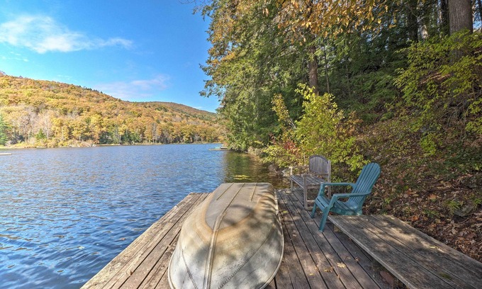 Glendale House | Lakefront Berkshires Retreat w/Deck, Dock & Boat!