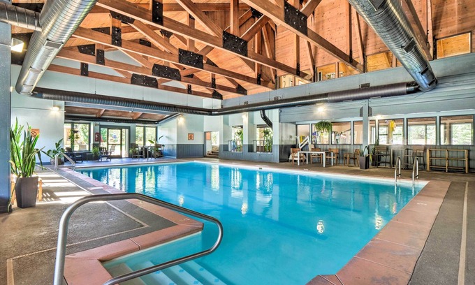 Breckenridge Cabin | Lakefront Breckenridge Cabin: 6 Mi to Ski Resort!