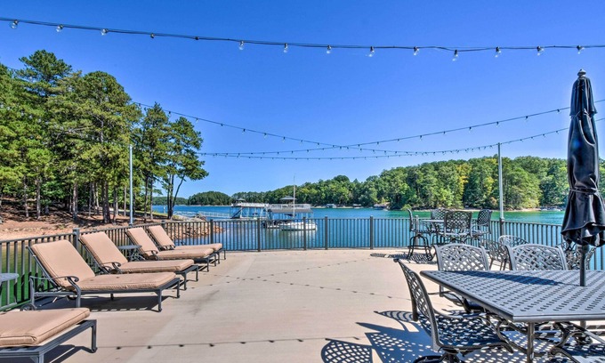 Buford House | Lakefront Buford Getaway w/ Dock + Sundeck!