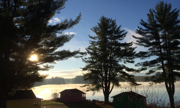 Northwood Cottage | Lakefront Cottage PET FRIENDLY