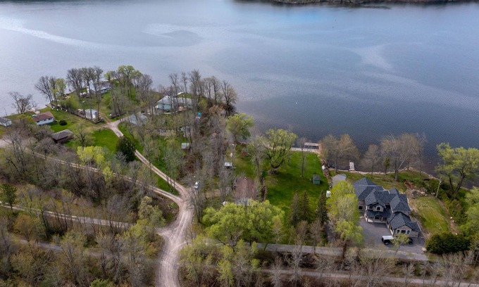 Hastings Cottage | Lakefront Cottage-Rice Lake