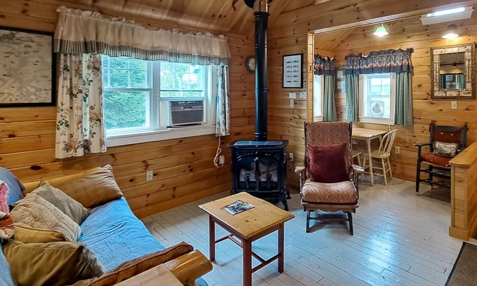 Greenville Cottage | Lakefront cottage with full kitchen, firepit, gas grill, Wifi, a/c